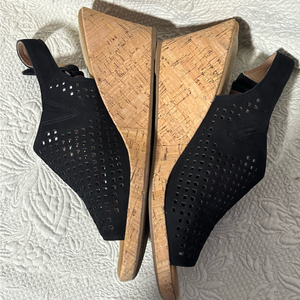 Rockport Black Sandals with Perforated Upper